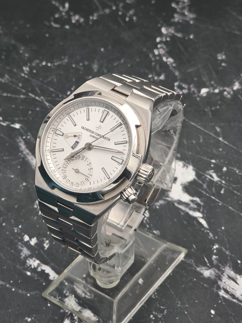 Vacheron Constantin Overseas 7900V/110A-B333 Image 2